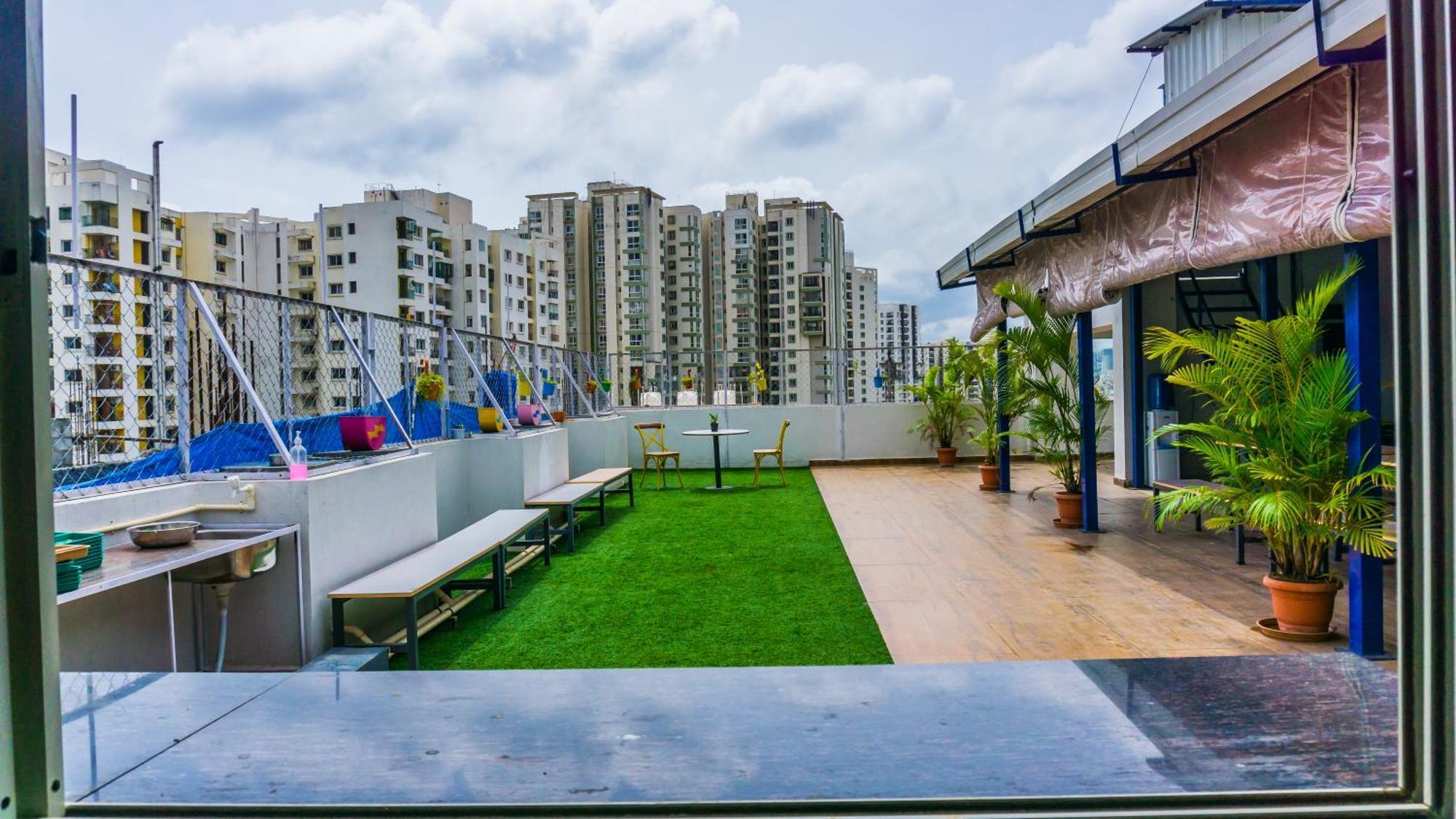 Local Colive Sarjapur Aparthotel Bangalore Exterior photo